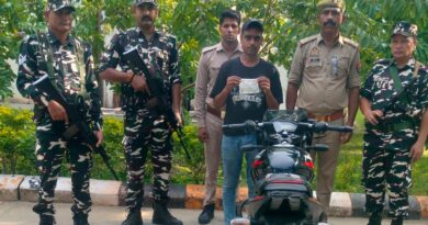 भारत-नेपाल सीमा पर SSB व पुलिस की संयुक्त कार्रवाई में युवक हिरोइन के साथ गिरफ्तार 6.53 ग्राम नशीला पदार्थ बरामद, बढ़नी चौकी व SSB की सराहनीय कार्रवाई