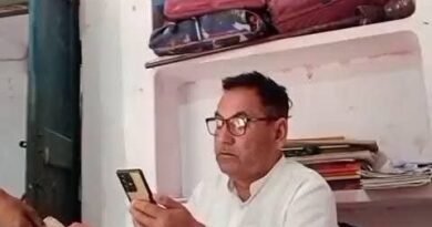 रिश्वतखोरी के आरोप में ग्राम पंचायत सचिव निलंबित: 3 घंटे के भीतर हुई बड़ी कार्रवाई