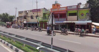 जोगिया में बेखौफ चोरों का तांडव: NH-28 पर दो दुकानों के ताले टूटे, लाखों की नकदी व कीमती सामान पार