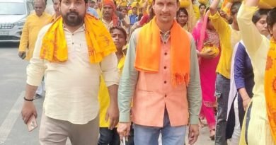 ग्राम प्रधान आशुतोष पांडे के प्रयासों से महकी पचऊध की धरती, प्रज्ञा पुराण कथा में उमड़ा जनसैलाब