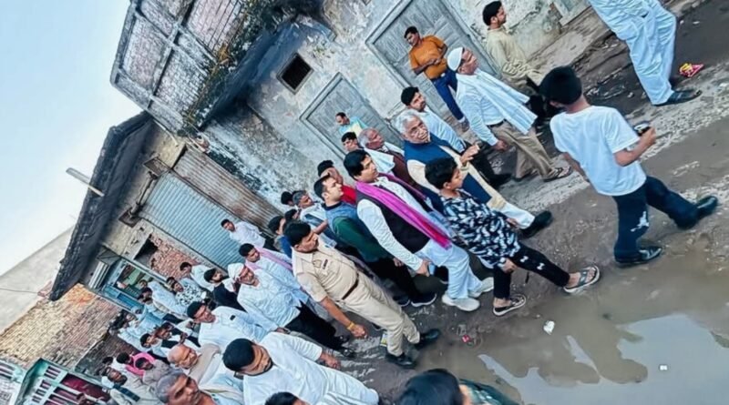 बहादुरी बनी काल: सिद्धार्थनगर में डूब रहे बालक को बचाने के प्रयास में किशोर की भी मौत, पसरा मातम बहादुरी बनी काल: सिद्धार्थनगर में डूब रहे बालक को बचाने के प्रयास में किशोर की भी मौत, पसरा मातम