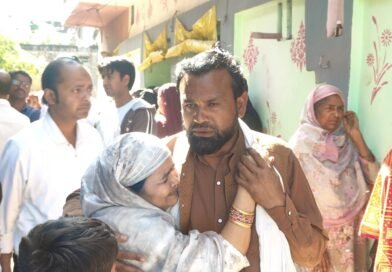 सिद्धार्थनगर: संदिग्ध परिस्थितियों में विवाहिता की मौत, परिजनों ने लगाया हत्या का आरोप सिद्धार्थनगर: संदिग्ध परिस्थितियों में विवाहिता की मौत, परिजनों ने लगाया हत्या का आरोप