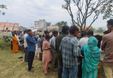 बढ़नी: खराब मौसम और अव्यवस्था के बीच गैस सिलेंडर के लिए मचा हाहाकार, होम डिलीवरी ठप बढ़नी: खराब मौसम और अव्यवस्था के बीच गैस सिलेंडर के लिए मचा हाहाकार, होम डिलीवरी ठप