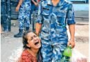 नेपाल – बालेंद्र शाह के नए आदेश के बाद सीमा पर अमानवीय व्यवहार: नेपाली सुरक्षाकर्मियों की दादागिरी, महिलाओं के पैर पकड़कर लगानी पड़ रही गुहार
