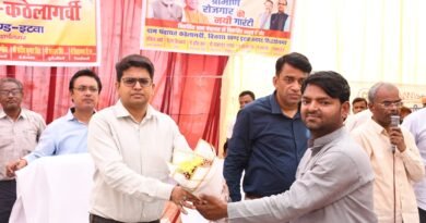 सिद्धार्थनगर: ‘गांव की समस्या गांव में समाधान’—जिलाधिकारी ने इटवा के कठेला गर्वी में सुनीं जनसमस्याएं