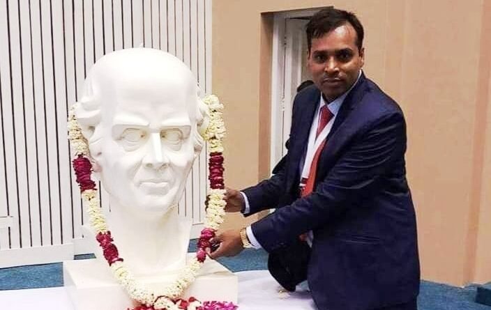 होम्योपैथी के जनक डॉ. हैनीमैन की जयंती पर डॉ. भास्कर शर्मा ने दी भावभीनी श्रद्धांजलि होम्योपैथी के जनक डॉ. हैनीमैन की जयंती पर डॉ. भास्कर शर्मा ने दी भावभीनी श्रद्धांजलि