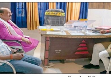 अस्पताल या ‘लापरवाही का केंद्र’? अधीक्षक गायब, मरीज बेहाल: शिक्षक विधायक के औचक निरीक्षण ने खोली पोल