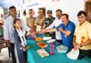 मेधावियों का सम्मान: गांधी आदर्श विद्यालय में पुरस्कार वितरण, SSB कमांडेंट बोले- ‘कड़े परिश्रम से ही निखरती है प्रतिभा’