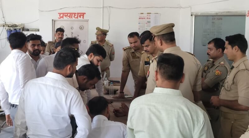 इटवा: तेज रफ्तार बोलेरो ने बाइक को मारी टक्कर, युवक की मौत, पिता घायल