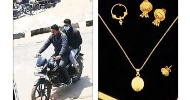 बर्डपुर में दिनदहाड़े सनसनी: गहने देखने के बहाने आए दो उच्चक्के 5 लाख के जेवर लेकर रफूचक्कर, CCTV में कैद हुई करतूत