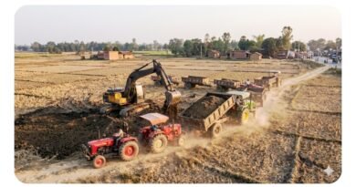 डुमरियागंज: खेतों से अवैध मिट्टी खनन का काला खेल जारी, नियमों को ताक पर रख दिन-रात दौड़ रहे ट्रैक्टर-ट्रॉली