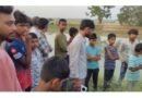 अनियंत्रित कार पलटने से दो की मौत, दो गंभीर रूप से घायल; इटवा से लौटते समय पडरिया गांव के पास हुआ हादसा