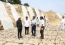 सिद्धार्थनगर: तटबंध मरम्मत कार्य में सुस्ती पर DM सख्त, लापरवाही बरतने वाले ठेकेदार को नोटिस जारी करने के निर्देश