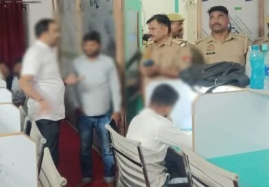 अग्निशमन विभाग व थाना सिद्धार्थनगर पुलिस द्वारा जनपद में संचालित कोचिंग संस्थानों एवं लाइब्रेरी की अग्नि सुरक्षा जांच की गयी तथा आग से बचाव के सम्बन्ध में जानकारी दी गयी
