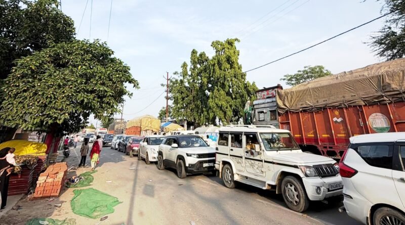 बढ़नी कस्बे में महाजाम का तांडव: 4 घंटे थमी रही जिंदगी, तपती धूप में बेहाल हुए राहगीर