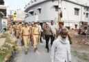मोहर्रम को लेकर सिद्धार्थनगर में सुरक्षा सख्त: जिलाधिकारी और एसपी ने भारी पुलिस बल के साथ हल्लौर में किया पैदल फ्लैग मार्च