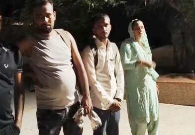 फर्जी रेल टिकट रैकेट का भंडाफोड़: आधार कार्ड और QR कोड एडिट कर यात्रा कर रहे 4 यात्री गिरफ्तार, मुंबई का जालसाज मास्टरमाइंड फर्जी रेल टिकट रैकेट का भंडाफोड़: आधार कार्ड और QR कोड एडिट कर यात्रा कर रहे 4 यात्री गिरफ्तार, मुंबई का जालसाज मास्टरमाइंड