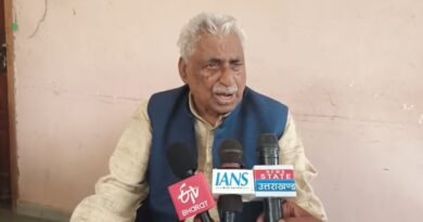 खाद की किल्लत पर भड़के नेता प्रतिपक्ष माता प्रसाद पांडेय: ‘सरकार अपनी कमियां छिपा रही, देश में खड़ा हो सकता है खाद्यान्न संकट’