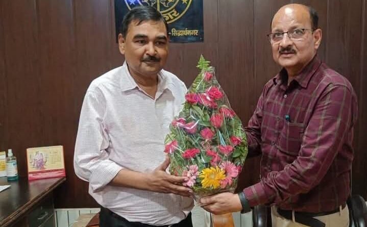 डॉ. प्रमोद कुमार ने संभाला सिद्धार्थनगर के प्रभारी CMO का कार्यभार, डॉ. रजत कुमार का कार्यकाल पूरा डॉ. प्रमोद कुमार ने संभाला सिद्धार्थनगर के प्रभारी CMO का कार्यभार, डॉ. रजत कुमार का कार्यकाल पूरा