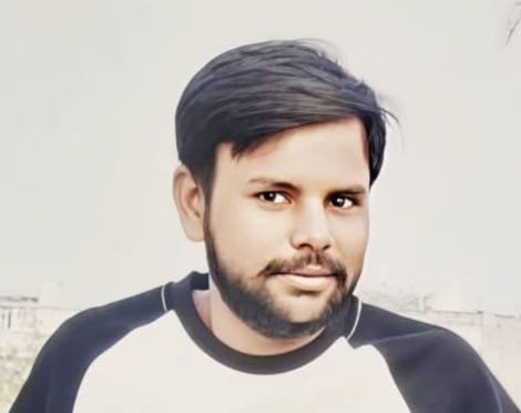 सिद्धार्थनगर: मैरिज हॉल में युवक ने फंदे से लटककर दी जान, आत्मघाती कदम उठाने से ठीक पहले पत्नी को भेजा था वीडियो