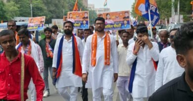 लखनऊ में ‘जन स्वाभिमान दिवस’ पर गरजा अपना दल (एस) सिद्धार्थनगर का कारवां, अनिल चौधरी के नेतृत्व में सैकड़ों कार्यकर्ताओं ने लखनऊ के लिए भरी हुंकार
