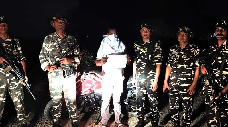 **बलरामपुर-सिद्धार्थनगर बॉर्डर पर SSB और पुलिस की बड़ी कार्रवाई: 15.85 ग्राम स्मैक के साथ तस्कर गिरफ्तार**
