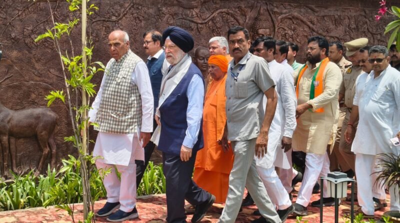 सिद्धार्थनगर पहुंचे केंद्रीय मंत्री हरदीप सिंह पुरी; ‘समुद्र मंथन’ योजना से भारत बनेगा ऊर्जा आत्मनिर्भर