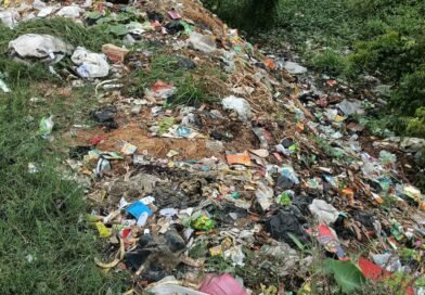 रसूलपुर में कूड़े का अंबार: दुर्गंध से बढ़ा बीमारियों का खतरा, समाजसेवी राम वृक्ष गुप्ता ने CM योगी और DM से की कार्रवाई की मांग रसूलपुर में कूड़े का अंबार: दुर्गंध से बढ़ा बीमारियों का खतरा, समाजसेवी राम वृक्ष गुप्ता ने CM योगी और DM से की कार्रवाई की मांग