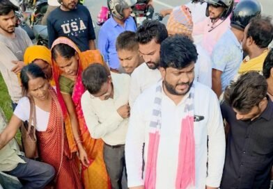 मानवता की मिसाल: नौगढ़-बांसी मार्ग पर अचेत मिली अज्ञात महिला, सपा नेता कमाल खान ने निजी वाहन से पहुंचाया अस्पताल मानवता की मिसाल: नौगढ़-बांसी मार्ग पर अचेत मिली अज्ञात महिला, सपा नेता कमाल खान ने निजी वाहन से पहुंचाया अस्पताल