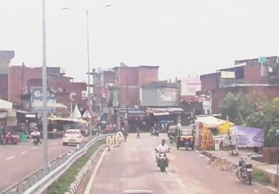 सिद्धार्थनगर में दर्दनाक हादसा: तेज रफ्तार बाइक की टक्कर से महिला की मौत, बहन का हाल पूछने अस्पताल जा रही थी मृतका सिद्धार्थनगर में दर्दनाक हादसा: तेज रफ्तार बाइक की टक्कर से महिला की मौत, बहन का हाल पूछने अस्पताल जा रही थी मृतका
