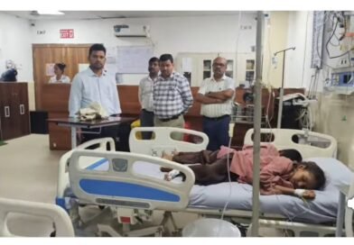 Prime time special सिद्धार्थनगर: स्कूल में मिड-डे मील के दौरान हादसा, गर्म दाल गिरन से 6 बच्चे झुलसे, BSA ने दिए जांच के आदेश