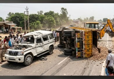 जोगिया में बड़ा सड़क हादसा: ट्रक और बोलेरो की भीषण भिड़ंत, दो की हालत गंभीर जोगिया में बड़ा सड़क हादसा: ट्रक और बोलेरो की भीषण भिड़ंत, दो की हालत गंभीर