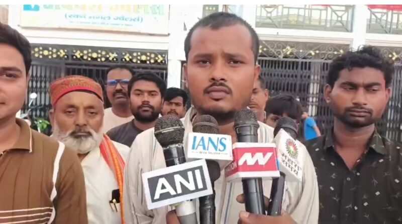 नेपाल में बड़ा हादसा: बुटवल नदी में बहने से सिद्धार्थनगर के युवक की दर्दनाक मौत, रक्षाबंधन पर परिवार के साथ गया था घूमने नेपाल में बड़ा हादसा: बुटवल नदी में बहने से सिद्धार्थनगर के युवक की दर्दनाक मौत, रक्षाबंधन पर परिवार के साथ गया था घूमने