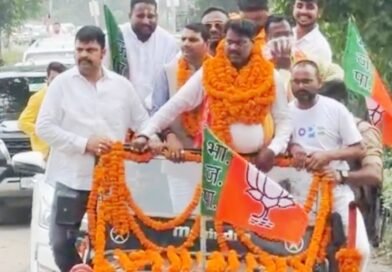 सिद्धार्थनगर: भाजपा के नवनियुक्त क्षेत्रीय मंत्री कन्हैया पासवान का जोरदार स्वागत, कार्यकर्ताओं में भारी उत्साह सिद्धार्थनगर: भाजपा के नवनियुक्त क्षेत्रीय मंत्री कन्हैया पासवान का जोरदार स्वागत, कार्यकर्ताओं में भारी उत्साह