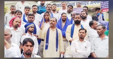 आजाद समाज पार्टी का कलेक्ट्रेट पर प्रदर्शन, महिला आरक्षण में ‘कोटे के अंदर कोटा’ और 70% मेडिकल आरक्षण बहाली की मांग