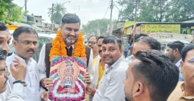 उसका बाज़ार में भाजपा के नवनियुक्त ज़िला प्रभारी प्रवीन गुप्ता का जोरदार स्वागत, 2027 के चुनाव के लिए दिया जीत का मंत्र