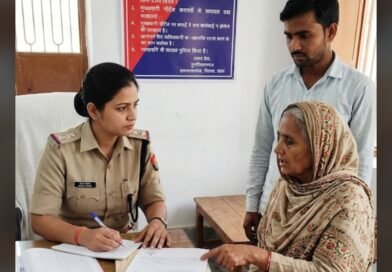 डुमरियागंज: फर्जी बैनामा कराकर जमीन हड़पने के आरोप में महिला समेत छह पर केस दर्ज डुमरियागंज: फर्जी बैनामा कराकर जमीन हड़पने के आरोप में महिला समेत छह पर केस दर्ज