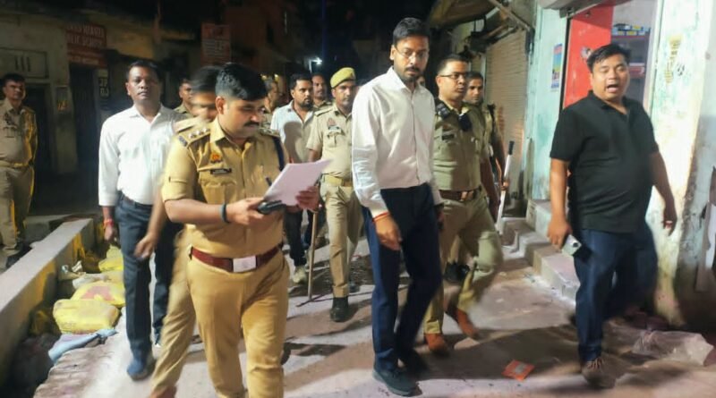 बढ़नी में डीजे के भीषण शोर के बीच 2 दिन के मासूम की मौत, बुद्धिजीवियों की पूर्व चेतावनियों को नजरअंदाज करने पर भड़का आक्रोश बढ़नी में डीजे के भीषण शोर के बीच 2 दिन के मासूम की मौत, बुद्धिजीवियों की पूर्व चेतावनियों को नजरअंदाज करने पर भड़का आक्रोश
