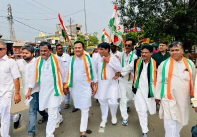 वोट बचाओ, देश बचाओ मार्च निकालकर कांग्रेस ने उठाई चुनावी पारदर्शिता की मांग