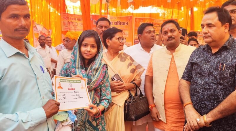 सेवा संकल्प अभियान: पूर्व जिला पंचायत अध्यक्ष साधना चौधरी की मौजूदगी में सैकड़ों लोगों का हुआ स्वास्थ्य परीक्षण, बाल श्रम उन्मूलन पर जोर सेवा संकल्प अभियान: पूर्व जिला पंचायत अध्यक्ष साधना चौधरी की मौजूदगी में सैकड़ों लोगों का हुआ स्वास्थ्य परीक्षण, बाल श्रम उन्मूलन पर जोर