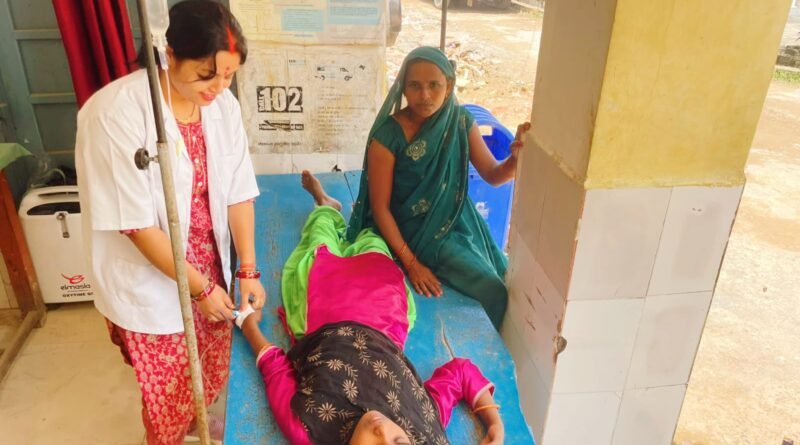 बकरी चराने गई 15 वर्षीय किशोरी आई करंट की चपेट में, PHC बढ़नी में इलाज के बाद घर भेजा