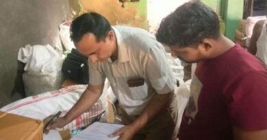 सिद्धार्थनगर में नकली ब्रांडेड पानी की फैक्ट्री पर छापा: लाखों का माल जब्त, ‘CLEAR ADVANCE’ के नाम से चल रहा था खेल