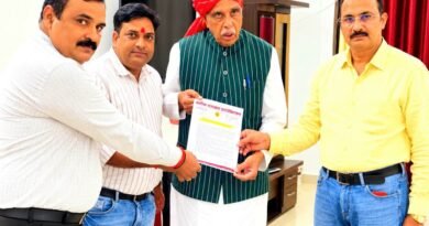डुमरियागंज: अधूरे प्रेस भवन के निर्माण को मिलेगी नई गति, सांसद जगदंबिका पाल ने दिए ₹10 लाख देने का आश्वासन