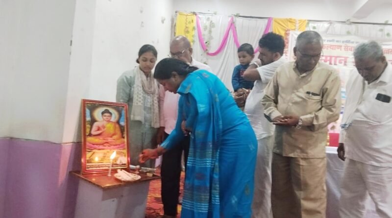 सिद्धार्थनगर: जन कल्याण सेवा संस्थान ने आयोजित किया भव्य सम्मान समारोह, विभिन्न क्षेत्रों की हस्तियां हुई सम्मानित