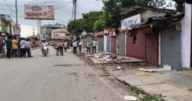 रेलवे की बड़ी कार्रवाई: सिद्धार्थनगर में चला बुलडोजर, सदर विधायक का कैंप कार्यालय भी अतिक्रमण की चपेट में आया