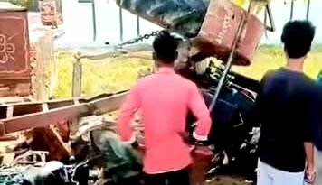 बिग ब्रेकिंग: सिद्धार्थनगर में भीषण सड़क हादसा, तेज रफ्तार ट्रैक्टर-ट्रॉली ने बाइक सवारों को रौंदा; दो युवक गंभीर, एक बस्ती रेफर