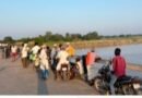 सिद्धार्थनगर: राप्ती नदी में दो युवकों ने लगाई छलांग, एक की बची जान, दूसरा लापता; आबकारी विभाग की मुस्तैदी पर उठे सवाल