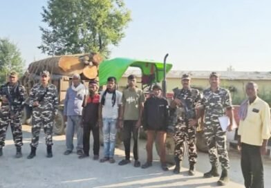 सिद्धार्थनगर: एसएसबी की बड़ी कार्रवाई, 15 बोटा अवैध लकड़ी और ट्रैक्टर-ट्रॉली के साथ 5 तस्कर गिरफ्तार