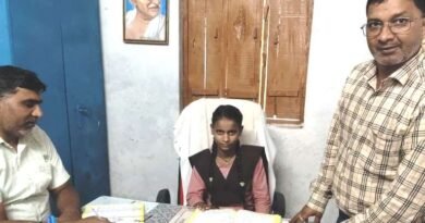 बाल दिवस/महिला सशक्तीकरण: 8वीं की छात्रा प्रीती बनीं एक दिन की प्रधानाध्यापिका, संभाली विद्यालय प्रबंधन की कमान