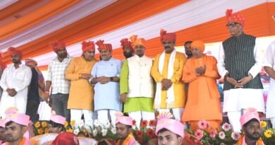 सिद्धार्थनगर में मुख्यमंत्री सामूहिक विवाह का भव्य आयोजन: 412 जोड़े एक दूजे के हुए; सांसद जगदम्बिका पाल, विधायकों और प्रशासनिक अधिकारियों ने दिया आशीर्वाद